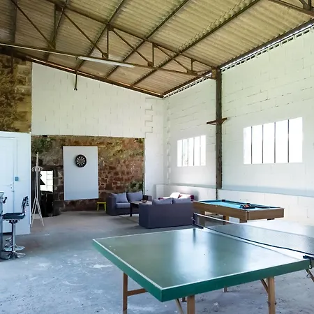 Дом отдыха Charming House In With Pool *