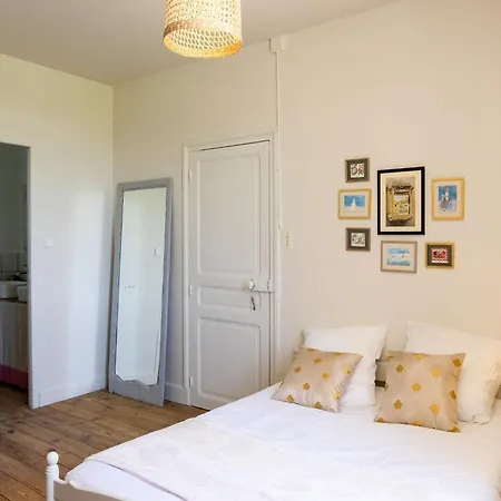 Charming House In With Pool Дом отдыха Coubjours