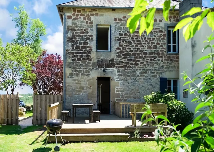 Nyaraló Charming House In With Pool *