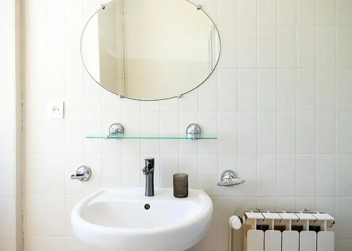 Charming House In With Pool *