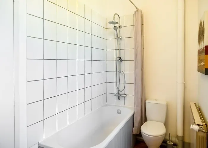 Nyaraló Charming House In With Pool Coubjours