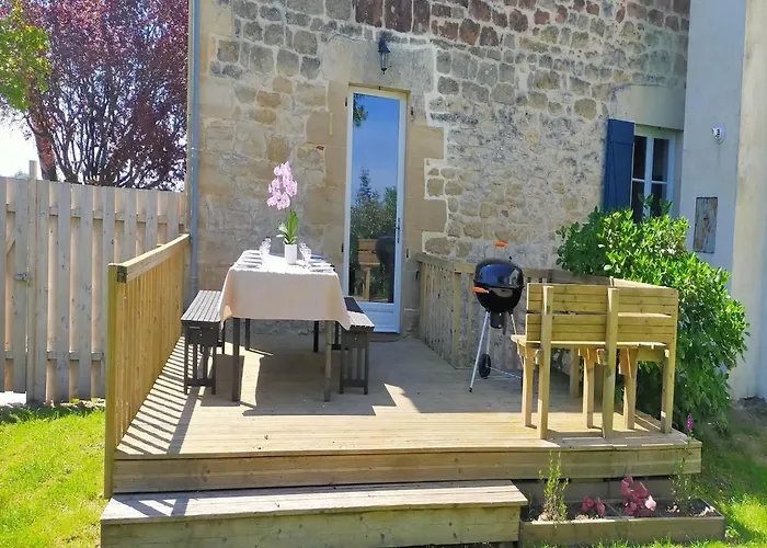 Charming House In With Pool *